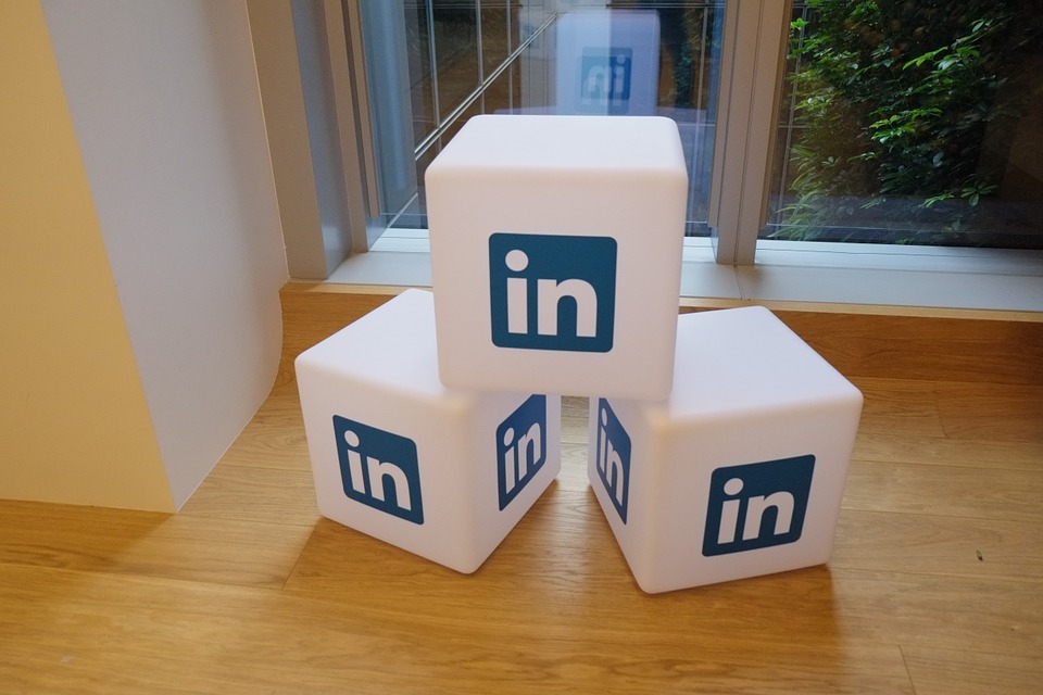 Create Professional LinkedIn Profile